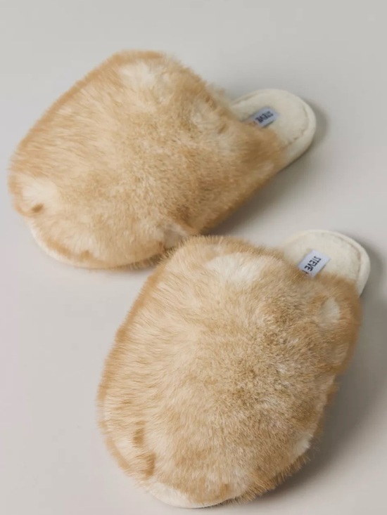 Steve Madden Shoes - Steve Madden Cream Poof Faux Fur Mule Slippers New in Box
